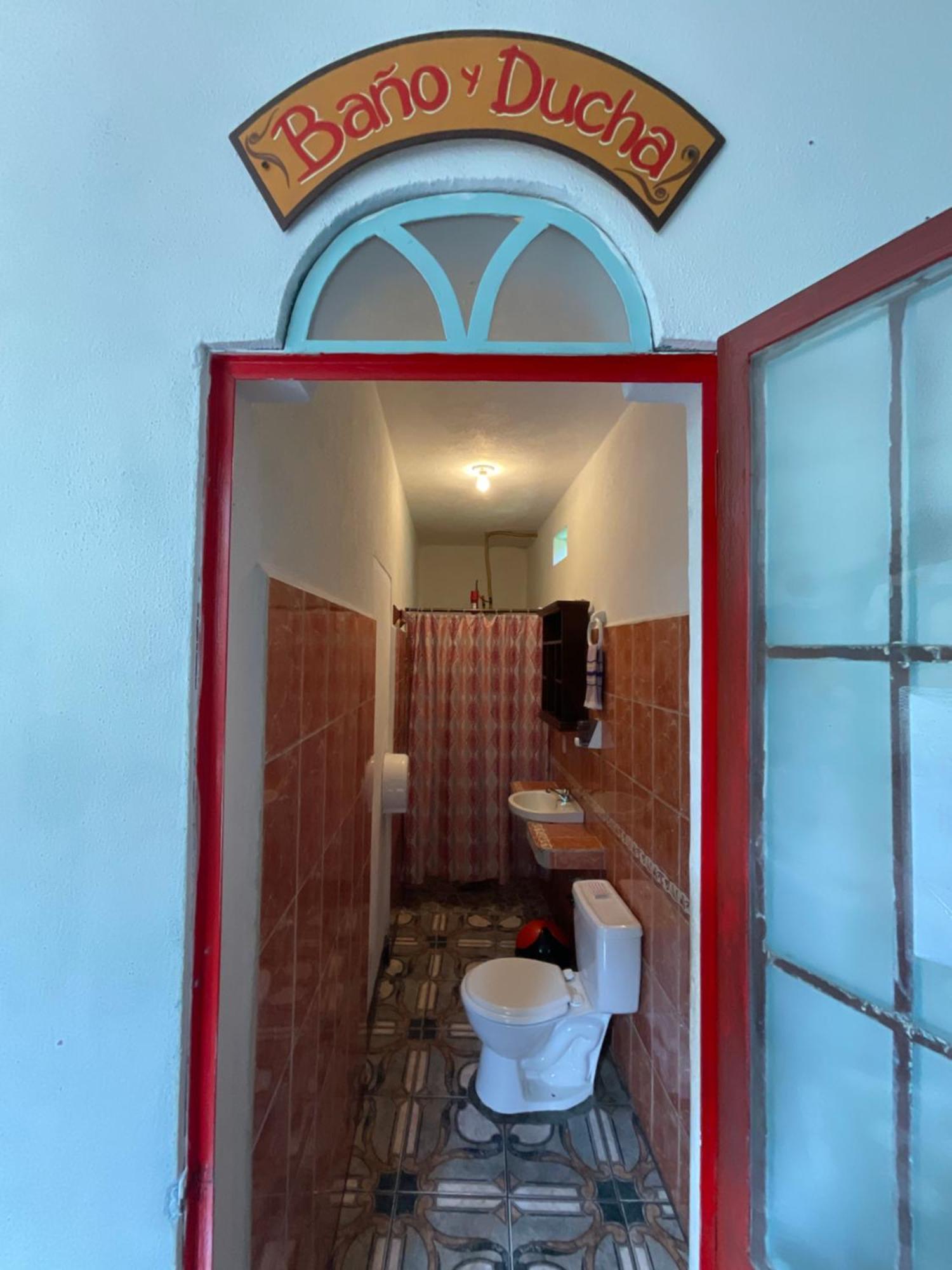 Mandala’s Hostal San Pedro La Laguna Bagian luar foto